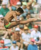 25届奥运会男子跳水冠军--孙淑伟