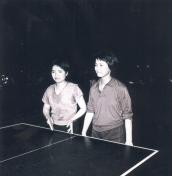 1962年全国乒乓球锦标赛女双冠军郑敏之与林希孟