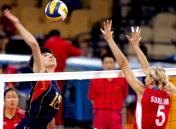 雅典奥运会女排小组赛 中国胜俄罗斯晋级八强