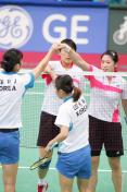 中国选手会师亚运会羽毛球女双决赛
