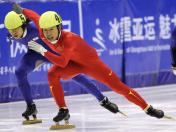 短道速滑男女500米半决赛 中国选手发挥出色