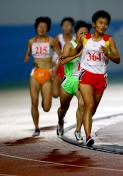 薛飞获得六城会女子5000米决赛冠军
