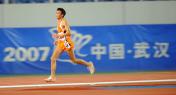 六城会田径赛第四日  任龙云破男子10000米全国纪录夺冠