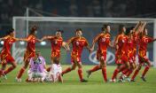 世界杯首战告捷 中国3比2力克丹麦