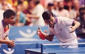 1992年巴塞罗那奥运会 王涛/吕林获得乒乓球男双金牌