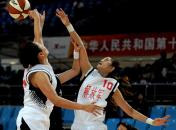 十一运会女篮半决赛 解放军95比76胜江苏