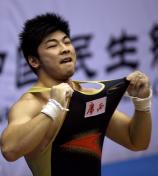 十一运会男子85公斤级举重 广西选手陆永夺冠