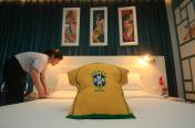 南非世界杯开幕在即 武汉一酒店推出球迷房