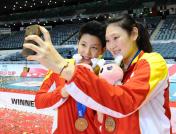 2011年女排世界杯落幕 中国队成员日本留影