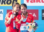 游泳世锦赛跳水女子三米板 中国队包揽金银牌