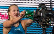 游泳世锦赛女子100蛙决赛 立陶宛选手梅鲁泰特夺冠