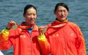吴优/高玉兰夺十二运会女子2000米双人单桨无舵手赛艇冠军