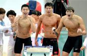 东亚运动会游泳项目开赛  中国队揽得五金