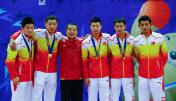 仁川亚运会乒乓球团体赛 中国男女队登上最高领奖台