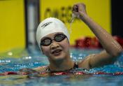 首届青运会游泳赛 李冰洁夺女400自冠军