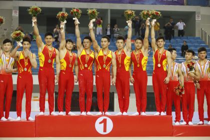 全国体操锦标赛男团决赛 贵州队夺冠