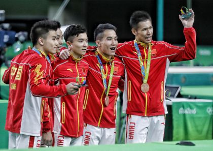 里约奥运会体操男子团体决赛  中国队获铜牌