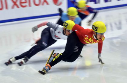 札幌亚冬会短道速滑男子1500米预赛 中国选手全部晋级