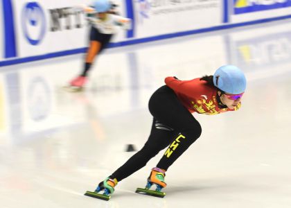 札幌亚冬会短道速滑女子1000米预赛 中国选手全部晋级