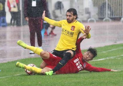 2017赛季中超联赛第九轮 长春亚泰0比1负于广州恒大