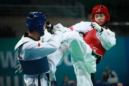 2017茂朱跆拳道世锦赛首日 男子54公斤级欧阳熊彬负于印尼选手