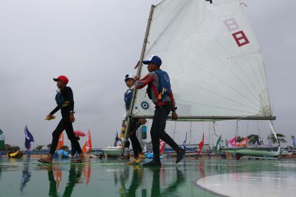 2017全国帆船帆板邀请赛暨第十三届全运会测试赛开赛