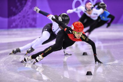 平昌冬奥会短道速滑女500预赛 中国三名选手均晋级半决赛