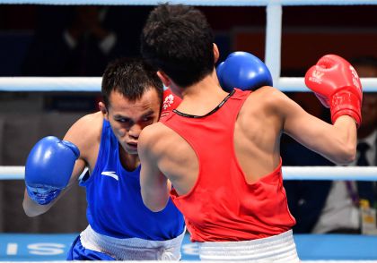 雅加达亚运会男子拳击56公斤级16强赛 许柏祥晋级