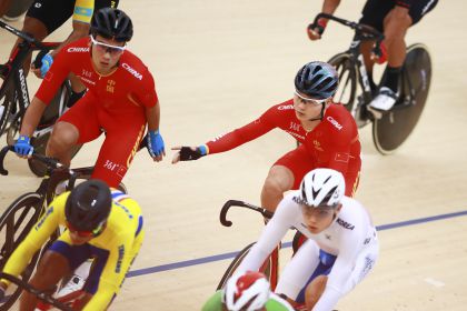 雅加达亚运会自行车男子场地追逐麦迪逊赛决赛 中国队排名第六