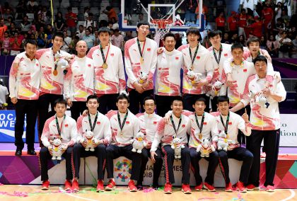 雅加达亚运会男子篮球决赛 中国队84比72胜伊朗队摘金