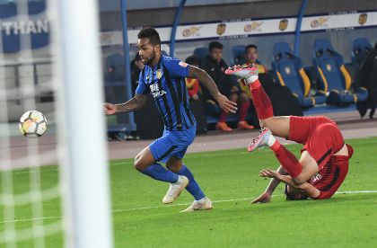 2018赛季中超联赛第26轮 江苏苏宁0比0平上海上港