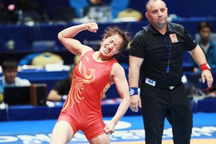 孙亚楠晋级摔跤世锦赛女子50公斤级四强
