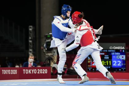 东京奥运会跆拳道女子67公斤以上级半决赛 韩国选手李多彬晋级决赛