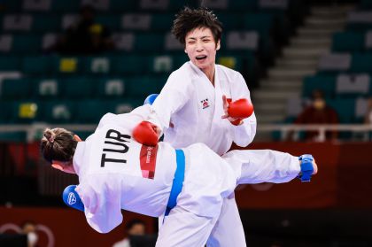 东京奥运会空手道女子组手61公斤级淘汰赛 尹笑言四战全胜晋级半决赛