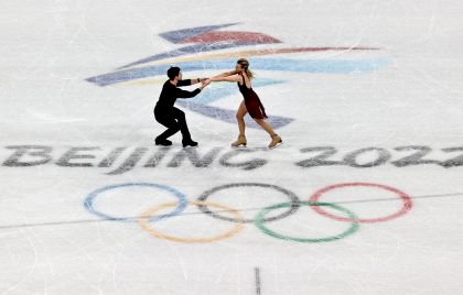 美国冰上舞蹈选手在首都体育馆进行训练