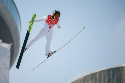 赵嘉文出战北京冬奥会北欧两项个人跳台滑雪标准台/越野滑雪10公里