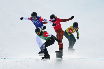 北京冬奥会单板滑雪女子障碍追逐赛 林赛·雅各贝利斯夺金