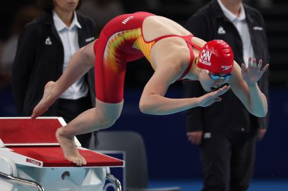 巴黎奥运会女子100米自由泳半决赛 杨浚瑄成功晋级决赛